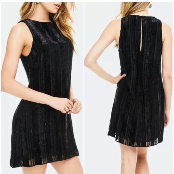 ASTR The Label Velvet Burnout Sleeveless Mini Dress in Black - Size M - Picture 1 of 7